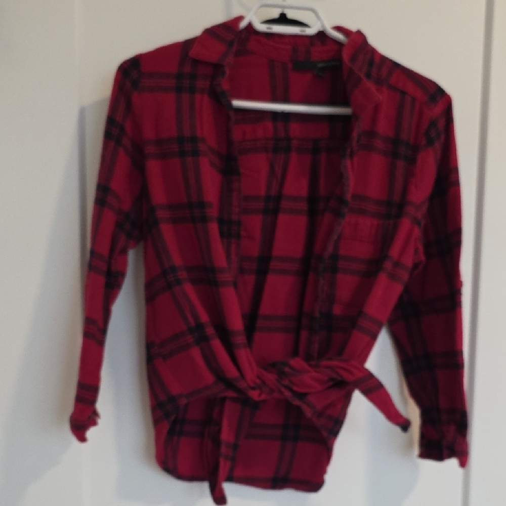 Harve Benard Red and Black Plaid Tie-Front Button-Up Shirt